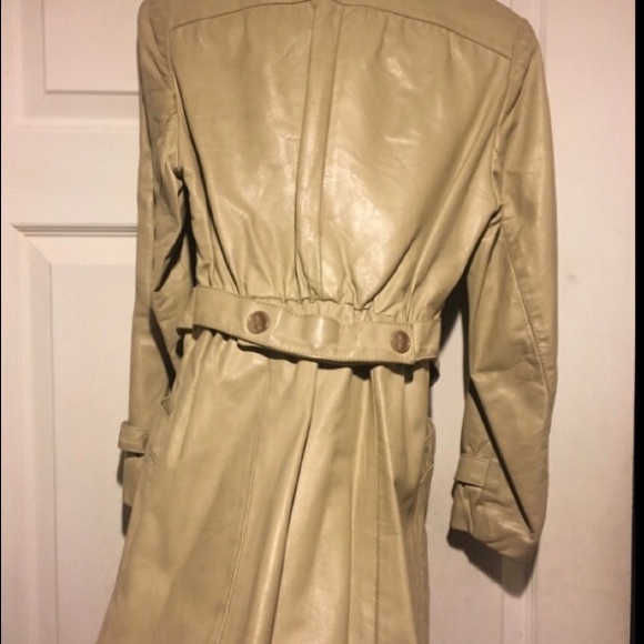 Vintage Cream Leather Jacket - Picture 2 of 7